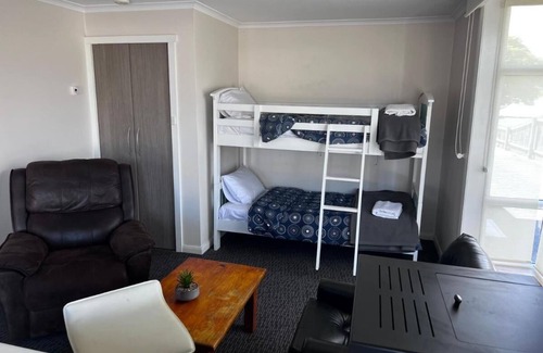 Devonport Cabin | Have a Tasmanian adventure—beautiful scenery/plenty of room options
