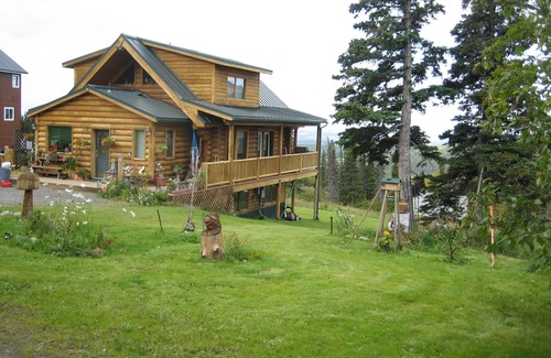 Bear Valley Apartment | Have an Authentic Log Cabin Alaskan 5 Star experience at "The Eagles Nest"