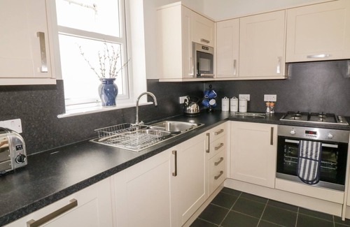 Kirkcudbright Cottage | HAVEN COTTAGE, romantic, character holiday cottage in Kirkcudbright