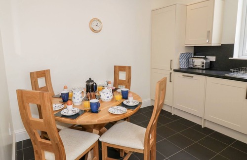 Kirkcudbright Cottage | HAVEN COTTAGE, romantic, character holiday cottage in Kirkcudbright