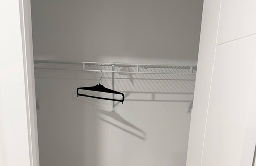 Fort Gary House | Haven in the Prairies (2BR Suite)