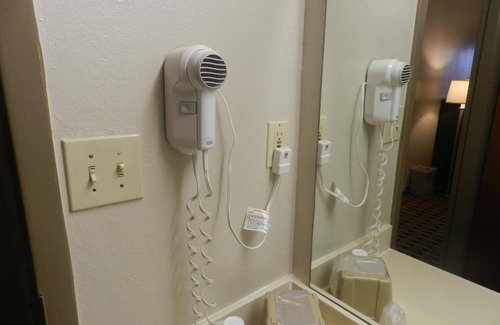 Gwinnett Place Hotel | Haven Inn & Suites
