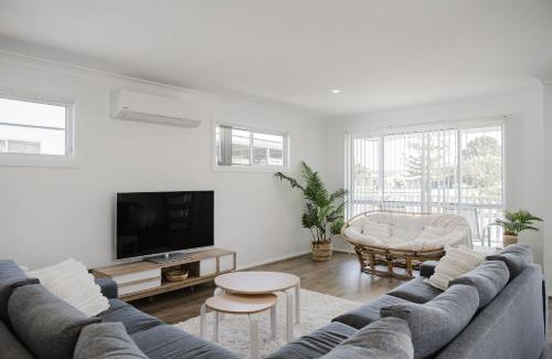 Burrill Lake House | Haven On Q