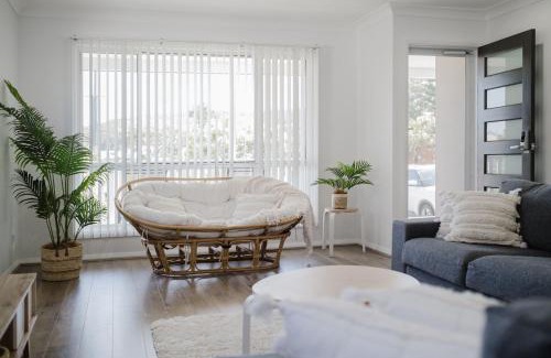 Burrill Lake House | Haven On Q
