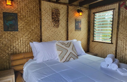 Fern Forest Bed & Breakfast | Hawaiian Naturist Park. Clothing optional bed and breakfast. Cabin 3