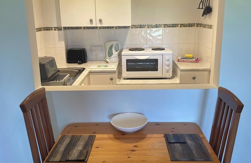 Woolfardisworthy Apartment | Hawfinch Apartment - UK49304