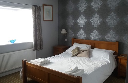 Wadeford Hotel | Haymaker Inn