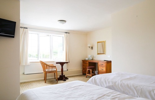 Wadeford Hotel | Haymaker Inn