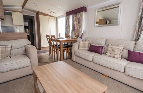 Rhyl Cottage | HAZEL PARK 11 HP11, pet friendly, character holiday cottage in Rhyl