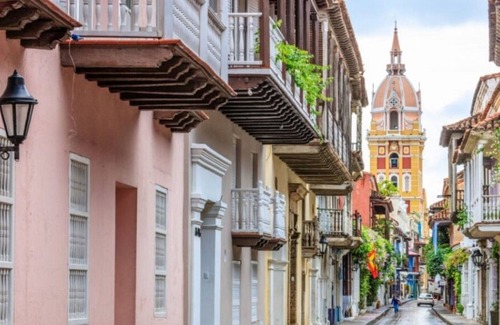 Cartagena Walled City Cabin | Hb-pdf Boutique Hotel Room With Jacuzzi Air Conditioning And Wifi