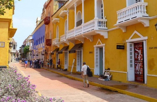 Cartagena Walled City Cabin | Hb-pdf Boutique Hotel Room With Jacuzzi Air Conditioning And Wifi