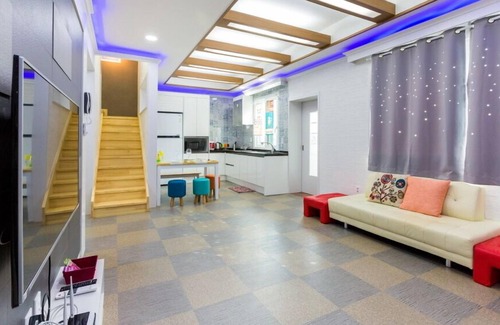 Muju House | Healing Resort Maple Village hue