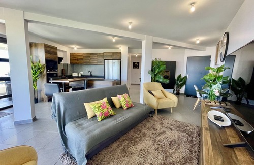 Arue Condo | Heaniki'z apartment, ocean view, pool, near Papeete - 2 bdr - A/C - Wifi