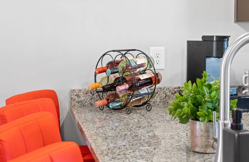 Clarksville House | Heart of Cupid Townhome