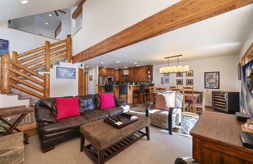 Deer Valley House | Heart of Deer Valley. Private, Hot Tub, Sleeps 12!