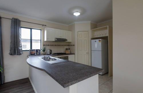 McKinnon House | Heart of McKinnon Units by Ready Set Host