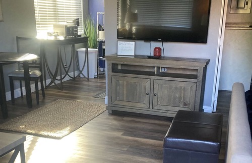 Old Southwest Apartment | *Heart of Midtown* Modern, Spacious Studio