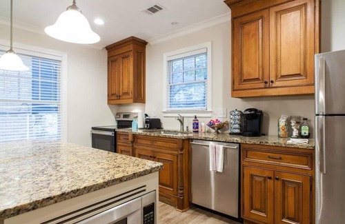 Midtown House | Heart of Midtown - Walkable - Private Pet Relief Yard - Gated Parking