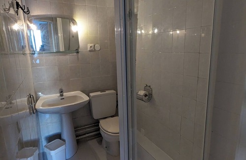Quartier du Mail Apartment | Heart of Paris - Studio in the Montorgueil Pedestrian Area