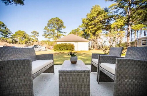 Pooler House | Heart of Pooler- Family friendly w/garage parking