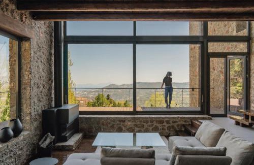 Mesaia Trikala Ski Chalet | Heartbeat Mountain Escapes