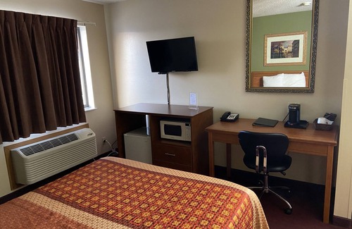 Rock Valley Hotel | Heartland Hotel and Suites