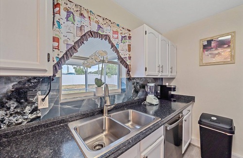 Trailer Estates House | Heated Pool Florida Home 10 miles beach n3 miles IMG