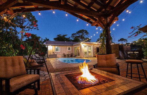 Lake Worth House | Heated Pool /Game Room /5+ Beds /Pet OK