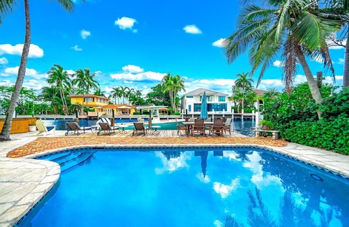 Seven Isles House | Heated Pool & Waterfront! Las Olas+Walk To Beach!