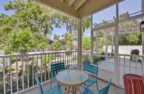 Demere Park House | Heated Private Pool! Close to Village, Beach and Restaurants!