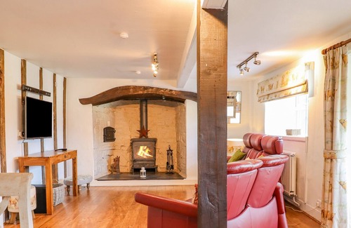 East Portlemouth Cottage | HEATH HILLS, pet friendly, character holiday cottage in Okehampton