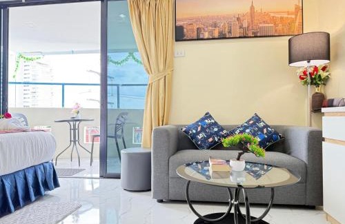 Patong Hotel | Heaven House Restro & Bar