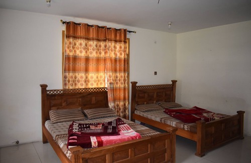 Mahandri Hotel | Heaven Rose Hotel & Restaurant New