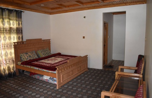 Mahandri Hotel | Heaven Rose Hotel & Restaurant New