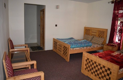 Mahandri Hotel | Heaven Rose Hotel & Restaurant New