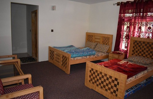 Mahandri Hotel | Heaven Rose Hotel & Restaurant New