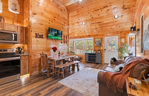 Sevierville Cabin | Heavenly Bliss By Ghosal Luxury Lodging