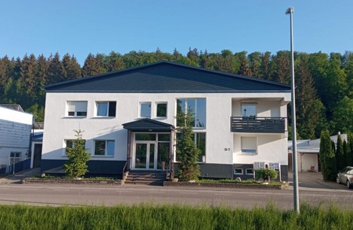 Heidenheim an der Brenz Apartment | Heidenheimer Zimmer 1