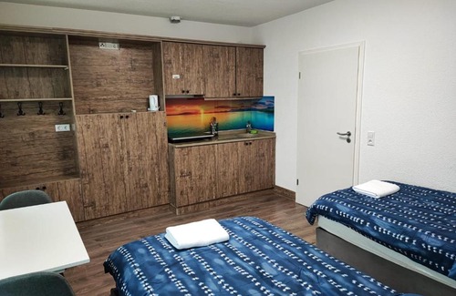 Heidenheim an der Brenz Apartment | Heidenheimer Zimmer 1