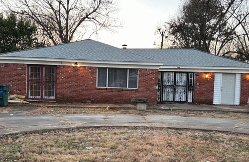 Blytheville House | Heidi’s Hide-Out LLC Airbnb