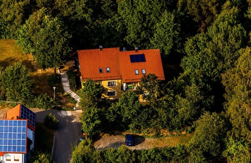 Seebarn Apartment | Helle Ferienwohnung für bis zu Vier Personen mit Terrasse