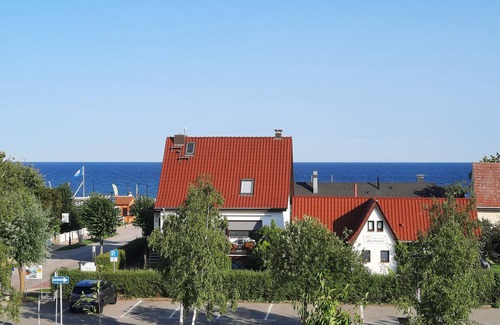 Nienhagen Apartment | Helle, Großzügige Ferienwohnung Über 2 Etagen mit Blick Aufs Meer