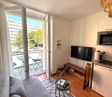 District 4 Apartment | Helle Wohnung im Herzen von Zürich 24h CheckIn