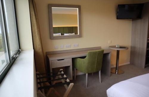 Hellidon Resort | Hellidon Lakes Hotel