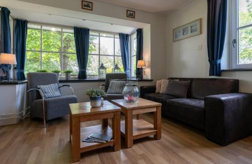 Cadzand-Bad House | Hello Zeeland - Essenhoeve 1 Voorhuis