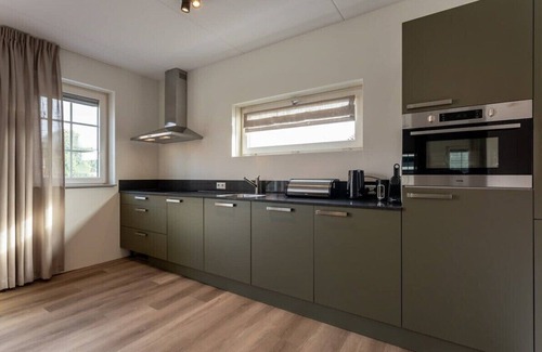 Ossenisse House | Hello Zeeland - vakantiewoning Knuitershoek 84