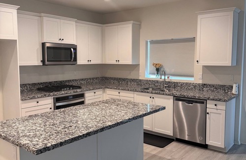 Hemet House | Hemet 3-bedroom beautiful home near Diamond Valley Lake.