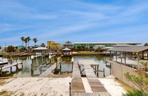 Fort Morgan Pines House | Hemingway's Hideaway