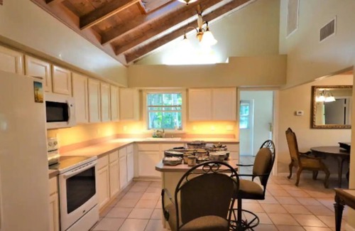 Boynton Beach House | Hemmingway Hideaway House