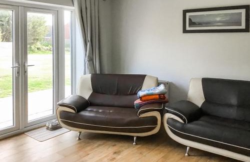 Irstead House | Hempstead End